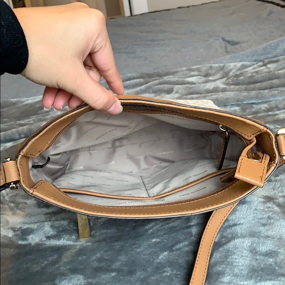 Michael Kors Handbag and Wallet - Picture 4 of 8